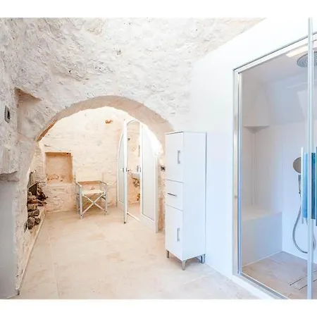 Trullo Blue Villa *